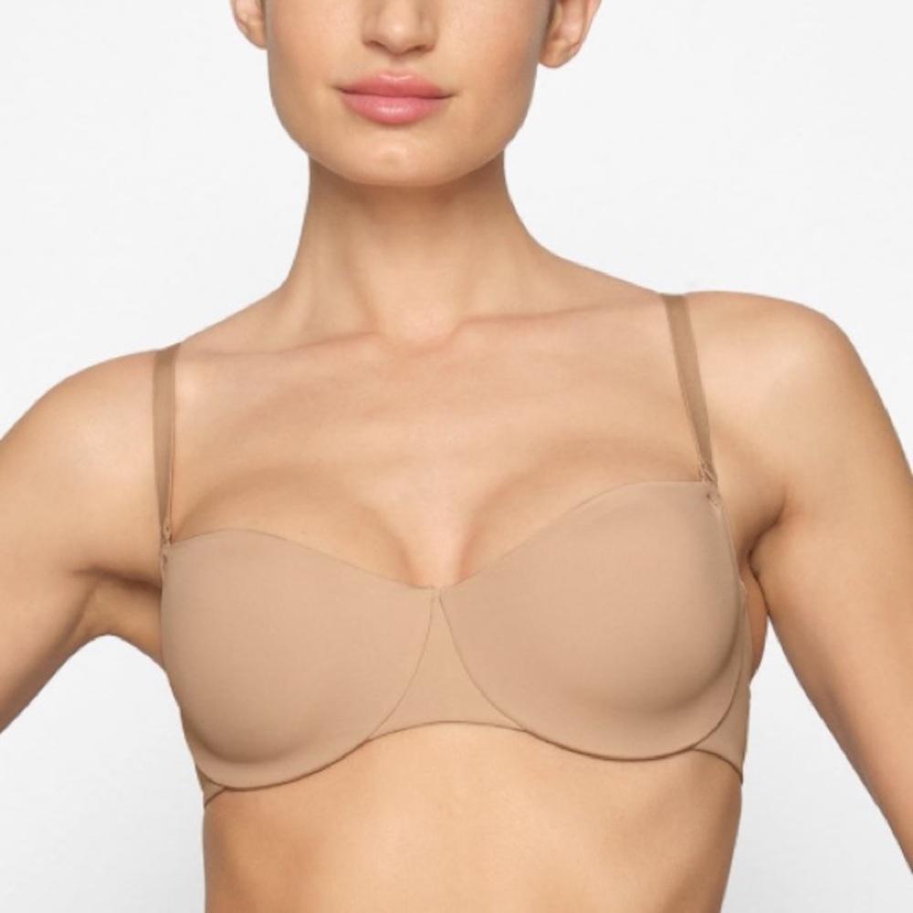 SKIMS Nude Strapless-Convertible Balconette Bra
